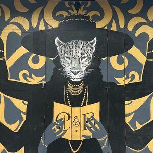 Meet your Posher, Adrian